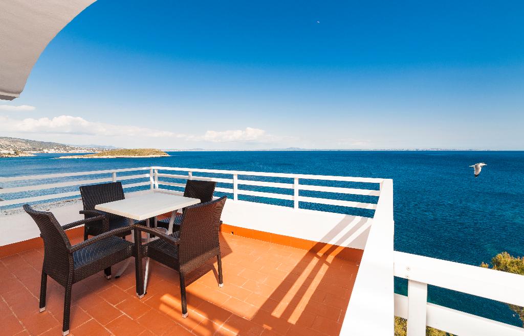 Globales Apartamentos Cala Vinas (Adults only) photo 9